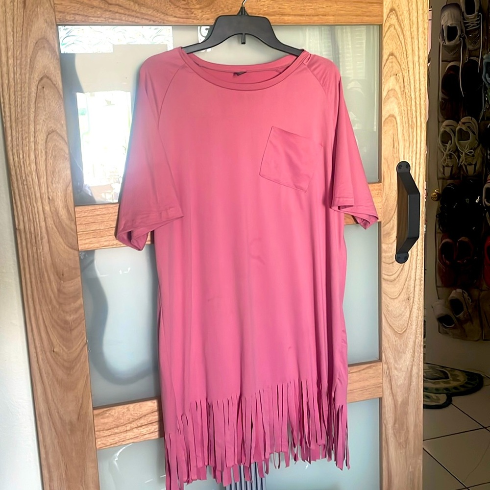 Scoop neck t-shirt fringe dress!!